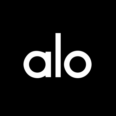 Alo Yoga Opens at CF Market Mall