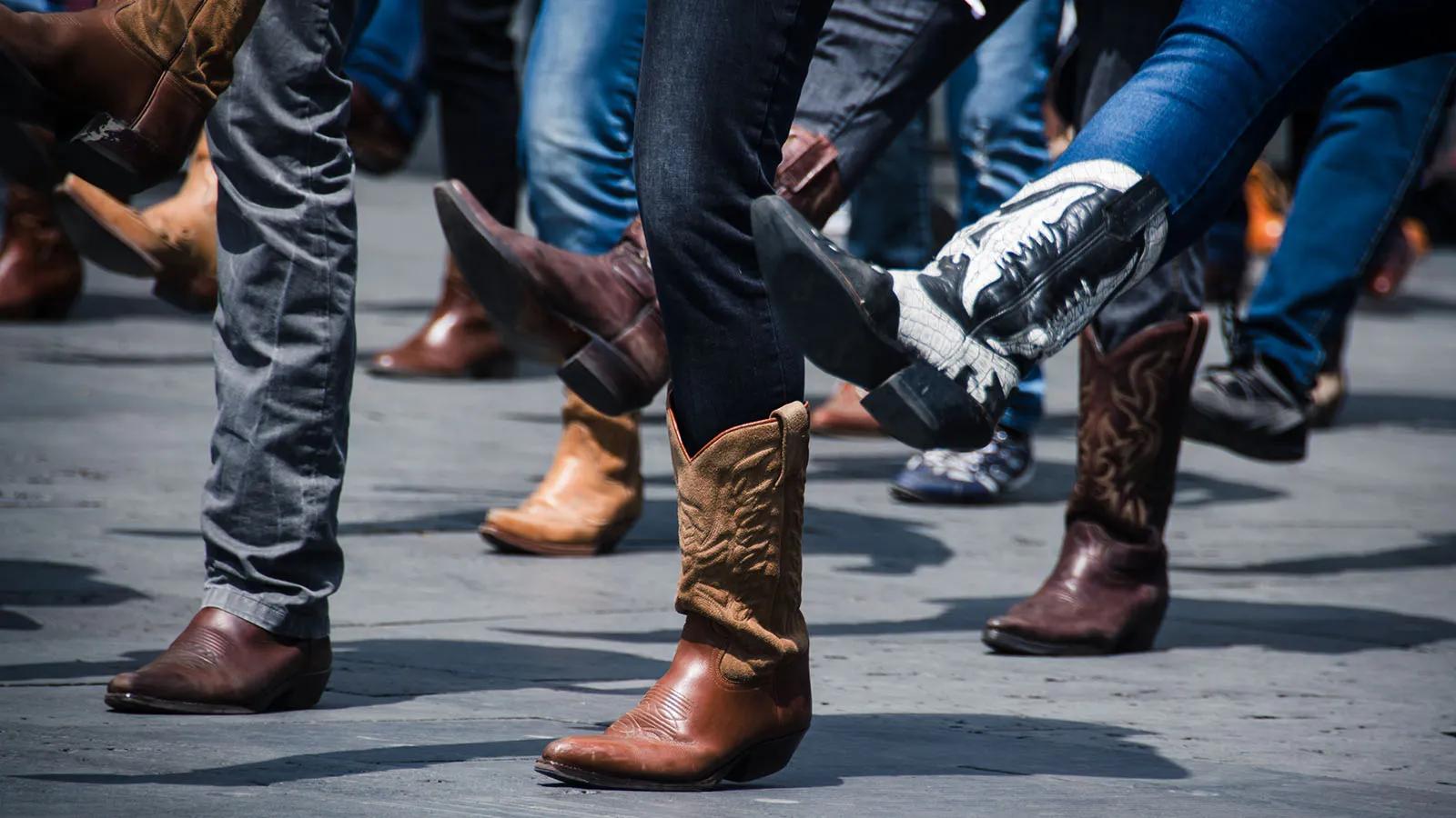[CF Chinook Centre] Calgary Stampede - Line Dancers