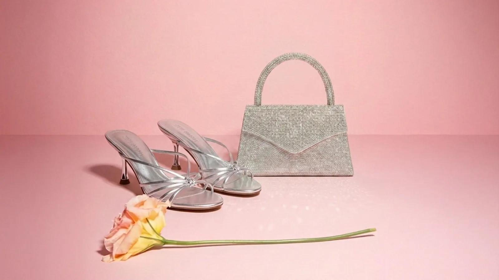 [CF Pacific Centre] Receive a Custom Bouquet This Mother’s Day From Steve Madden