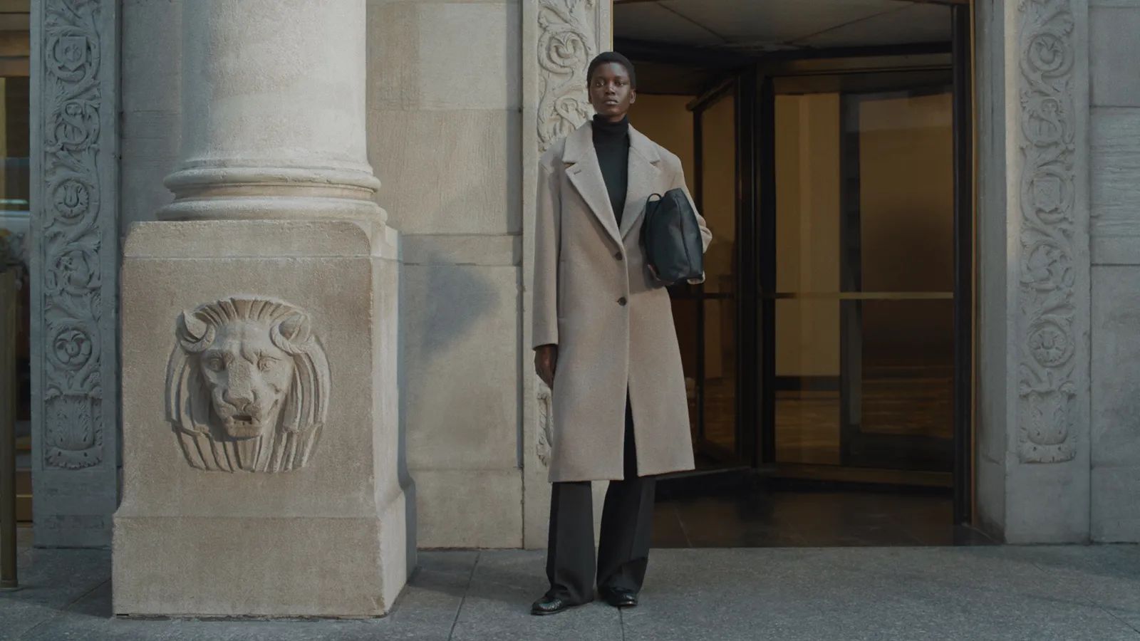 [CF Carrefour Laval] Now Open Aritzia at CF Carrefour Laval