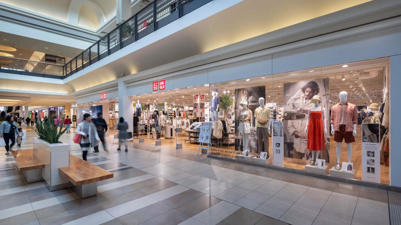 CF Fairview Mall - Uniqlo