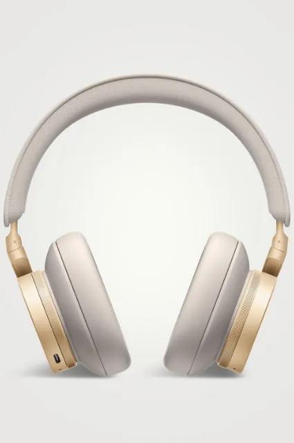 [Holiday Gift Guide 2025] - Wearables - Product 1 (4)