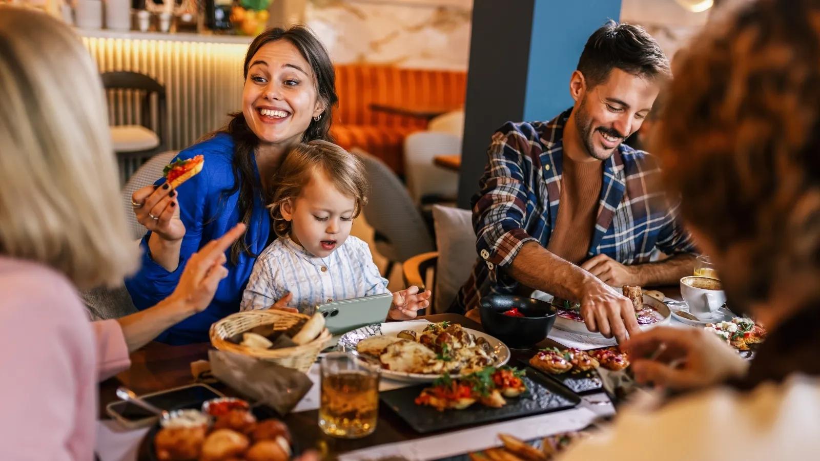 [CF Sherway Gardens] Family Day: Select Restaurants Open
