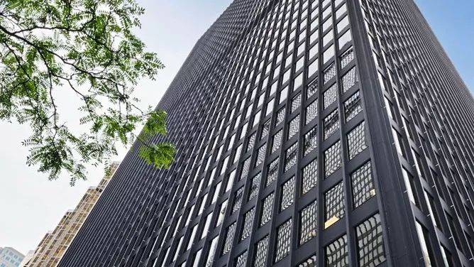 [Office] [TD Centre] - South Tower Building Exterior 2