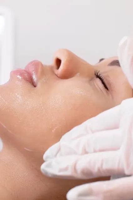 Beauty services from the "neck up" in our unique Face Spa concept