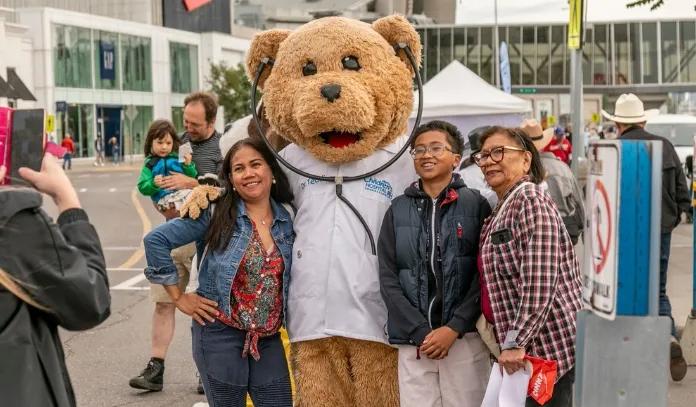 [CF Chinook Centre] Community, Fun & Giving Back - 2