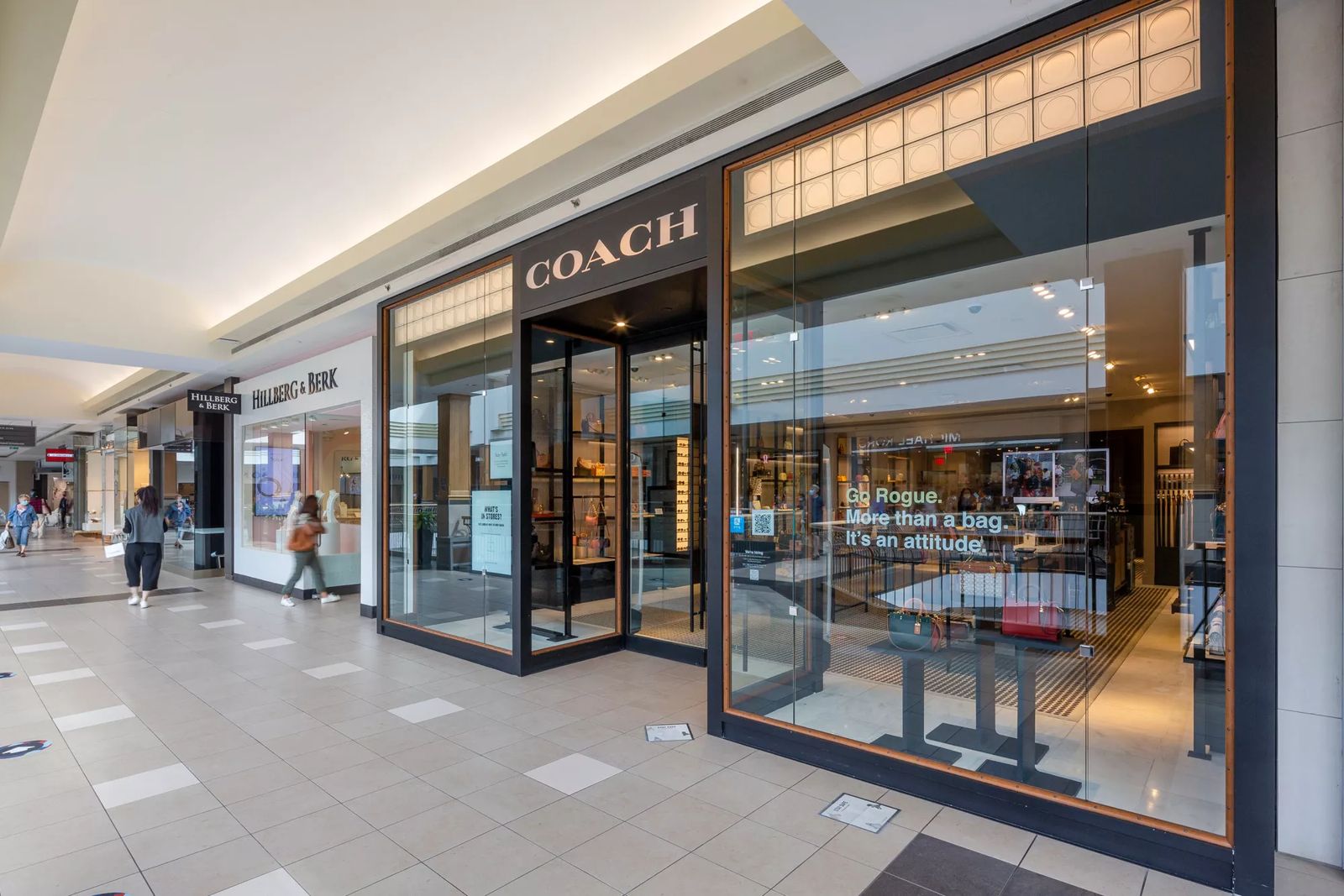 [Retail][Polo Park] Coach Storefront