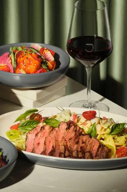 [Holiday Gift Guide 2025] - Experience - Product 6 (14)