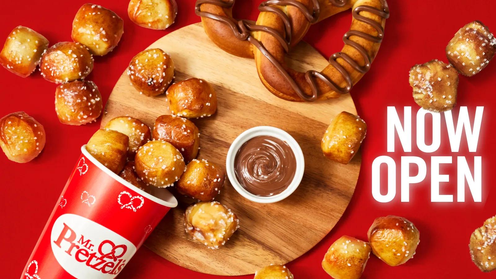 [CF Markville] Twist, Bake, Repeat: Mr. Pretzels is Coming to CF Markville! 