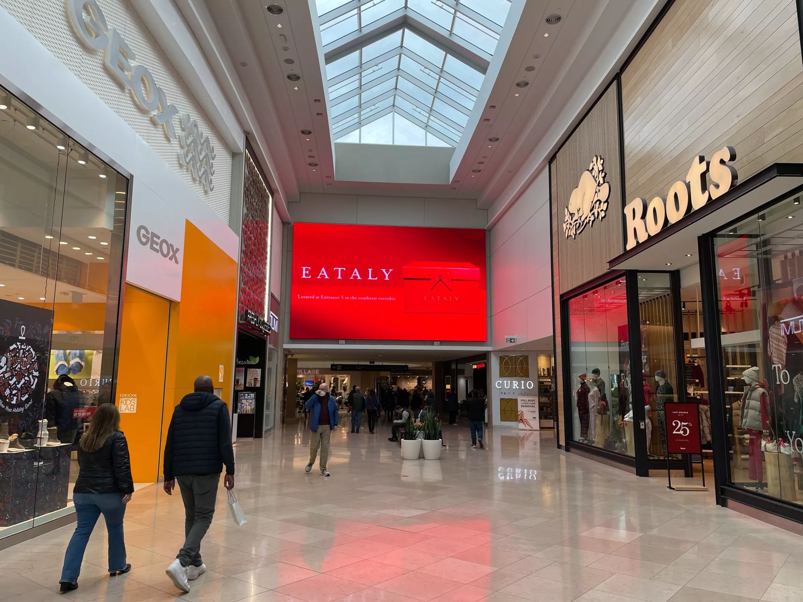 Cadillac Fairview Selects Cineplex Digital Media as Digital Signage and Media Partner across Premier Canadian Shopping Destinations