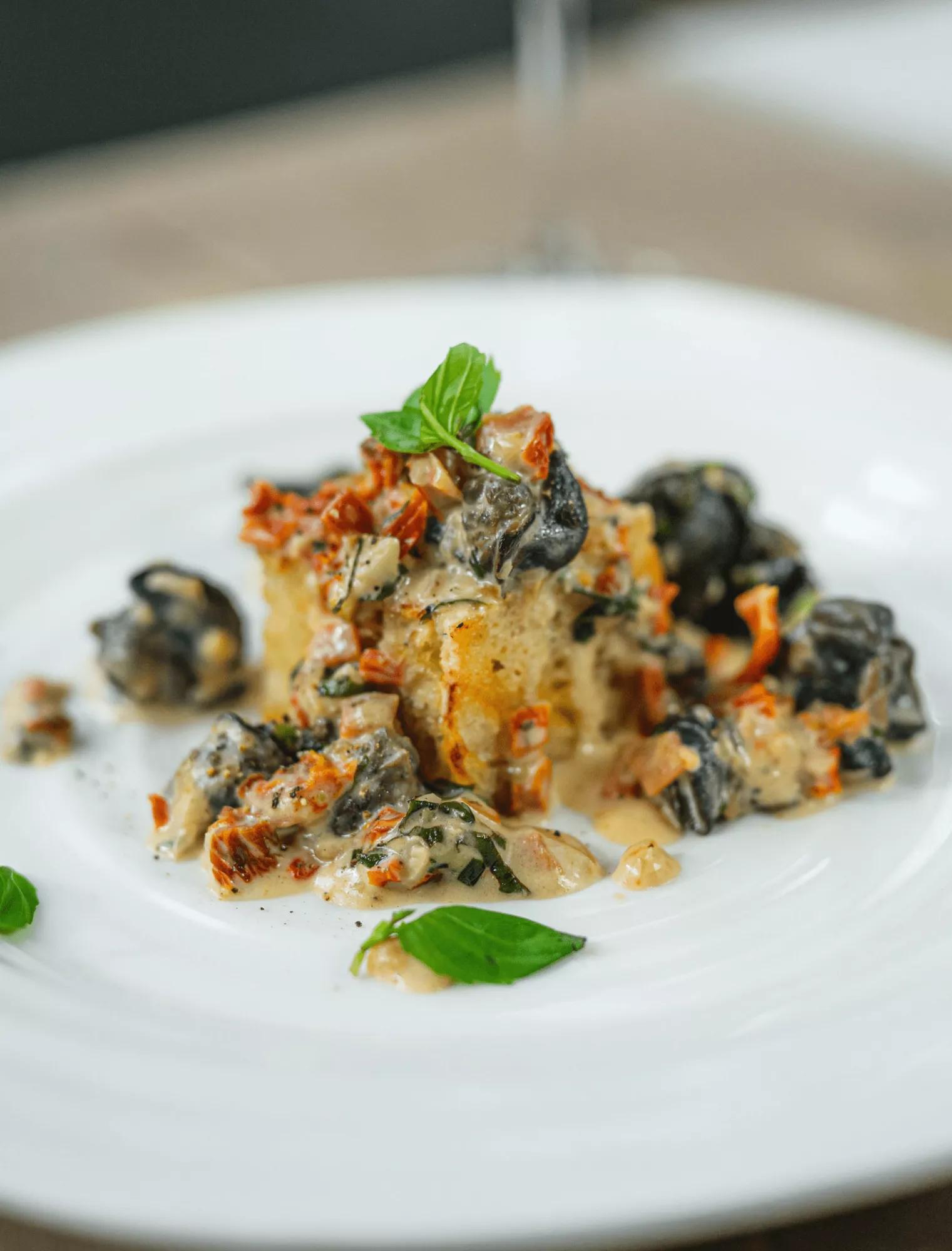 Escargots à la crémeuse de tomates séchées au basilic