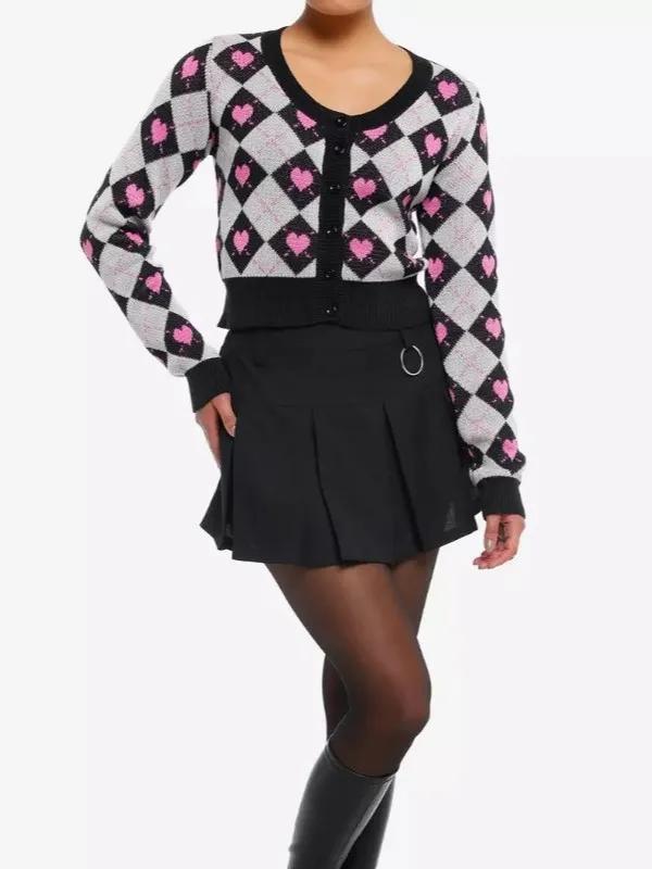 Chinook | STL24 | Argyle Sweater | Hot Topic | Image
