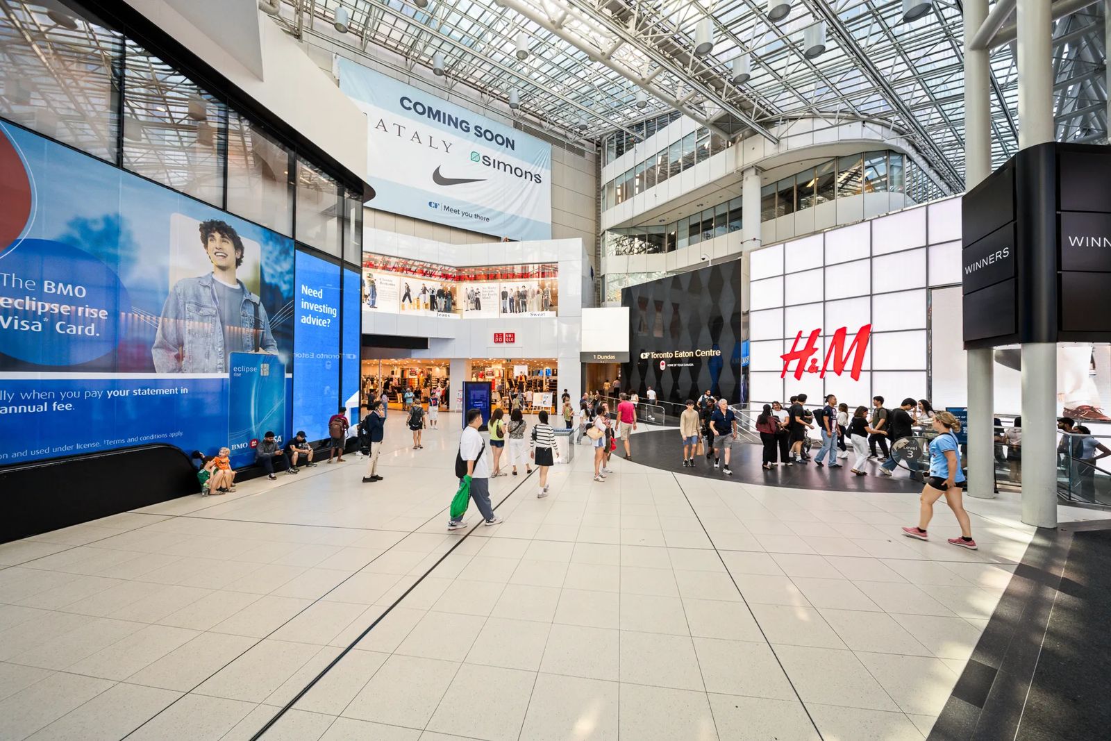 250 Yonge mall entrance
