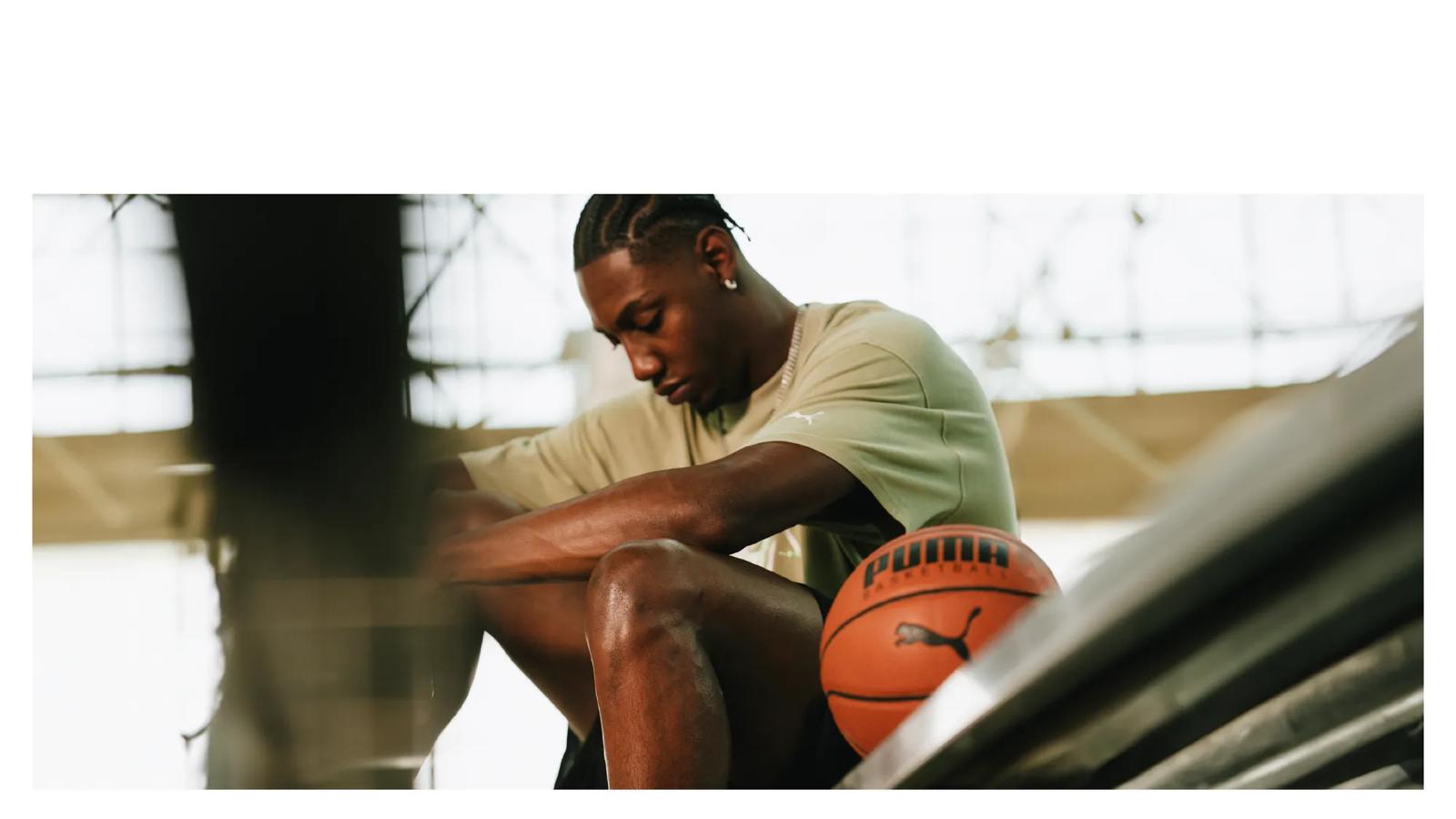 [CF Toronto Eaton Centre] Meet RJ Barrett at Champs Sports Toronto Eaton Centre