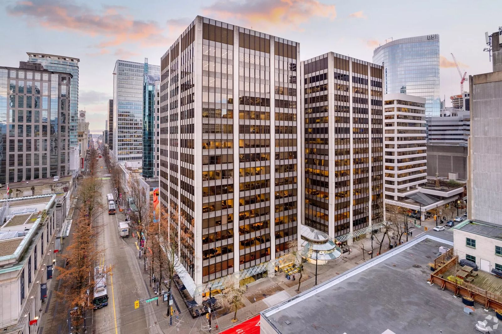 700-W-Pender-St-Vancouver-BC-Building-Photo-1