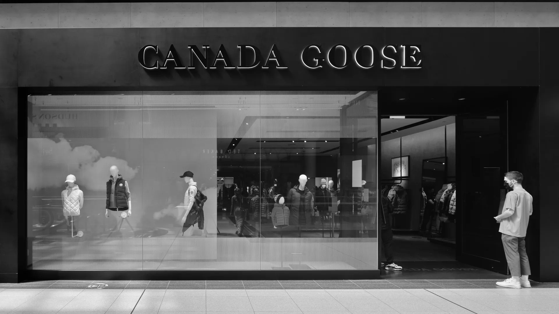 Eaton centre canada goose best sale