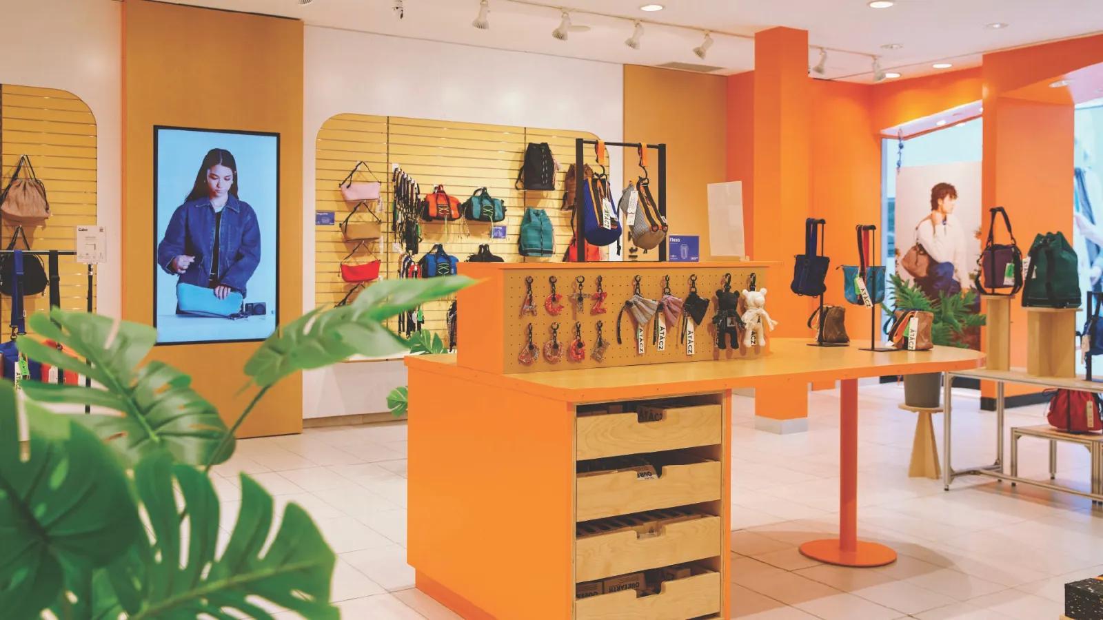 [CF Richmond Centre] Atacz Is Now Open