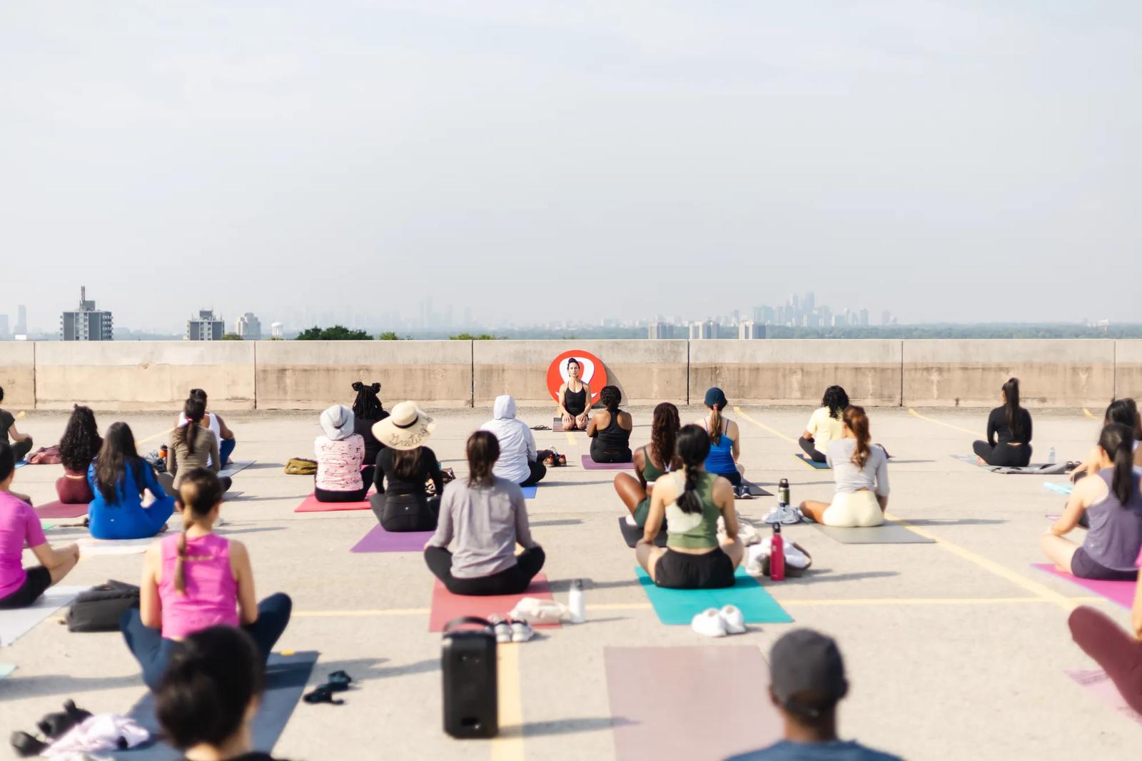 [CF Fairview Mall] - Join lululemon Fairview for FREE community events