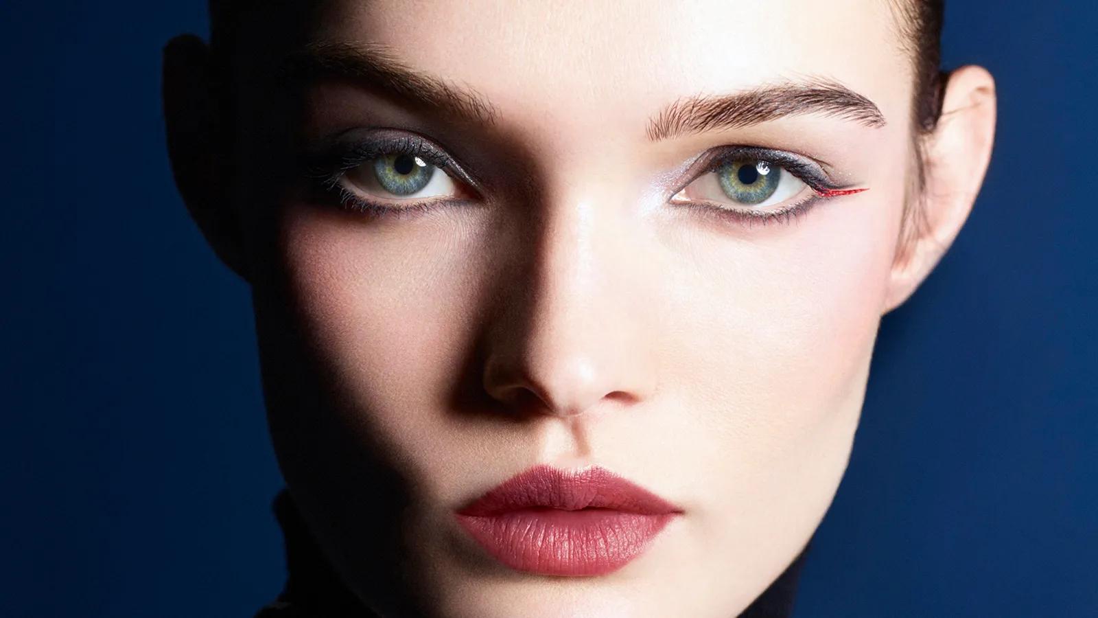 [CF Toronto Eaton Centre] Chanel Winter Tale Pop-up Media Wrapper