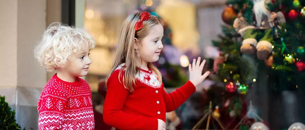 [CF Shops][Blog Post] Here’s How to Dress Up Your Kids for a Visit with Santa at the Mall Image