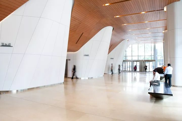 [Office] [RBC Centre] - Lobby Entrance