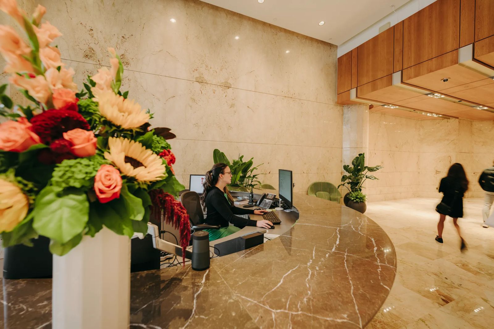 20 Queen Lobby