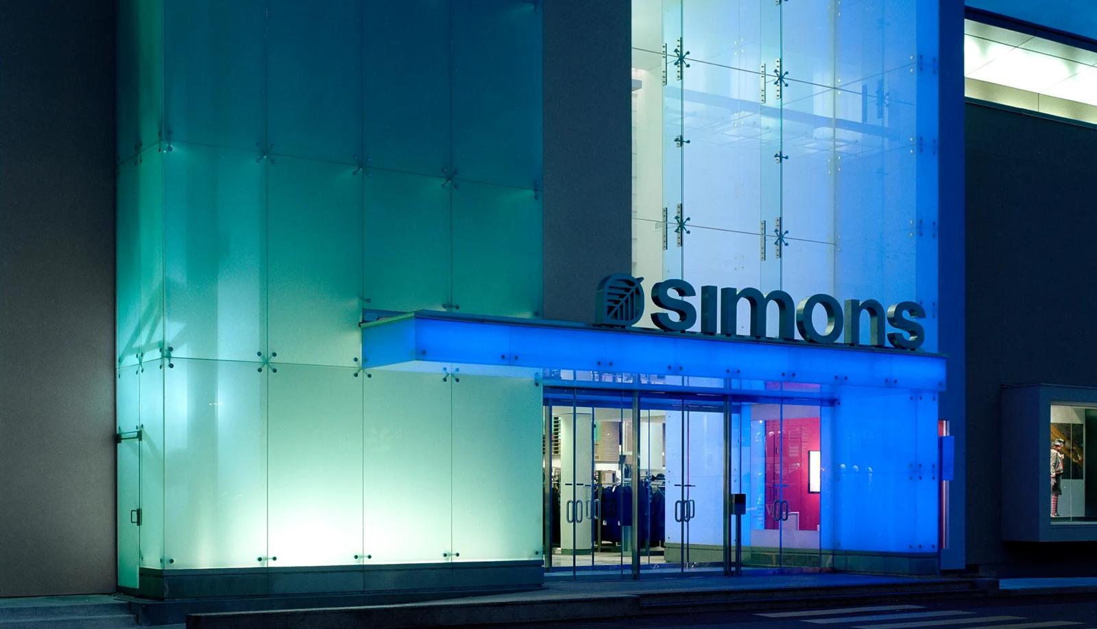 [CF Carrefour Laval] Simons Spotlight