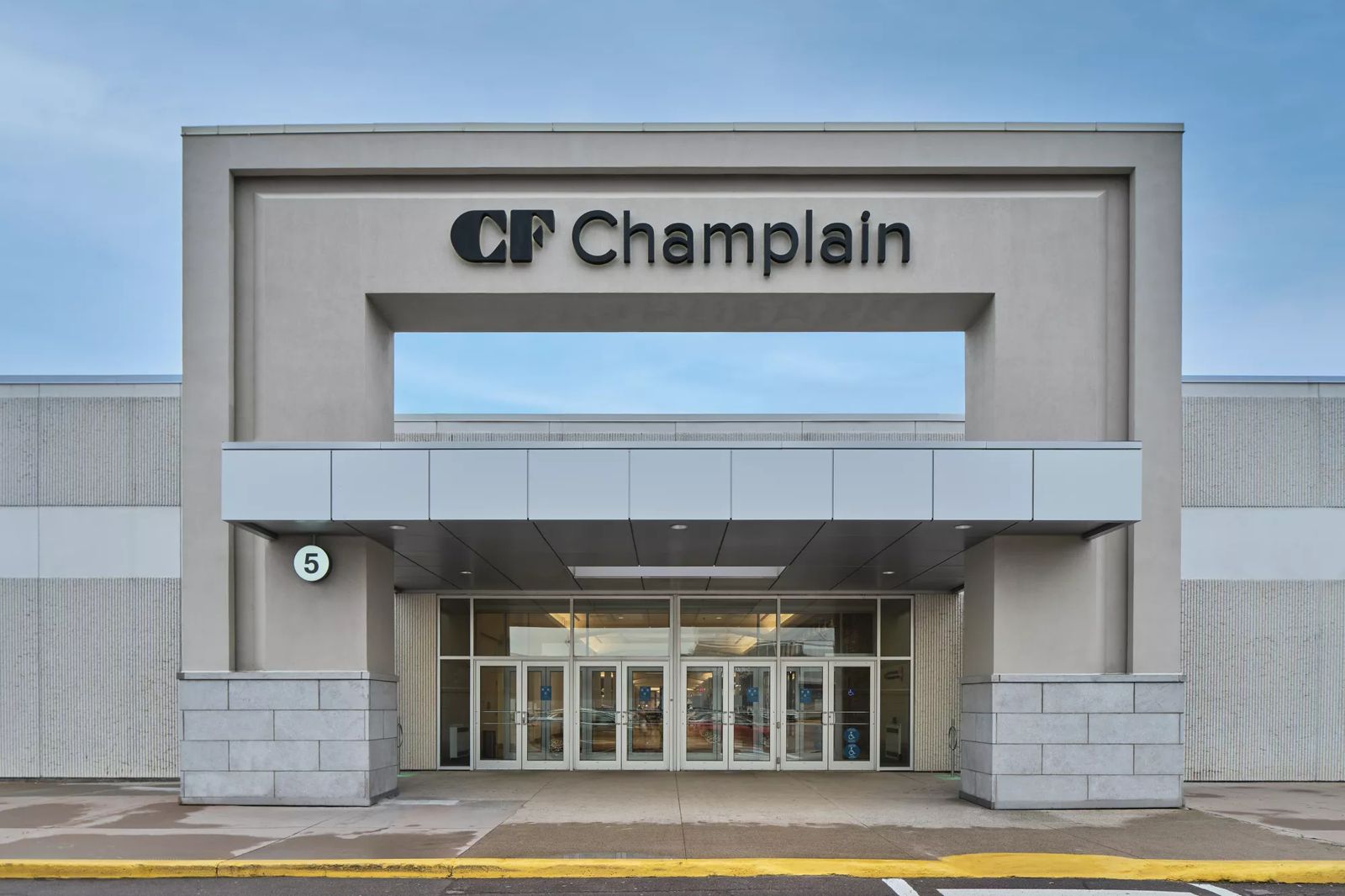 CF Champlain